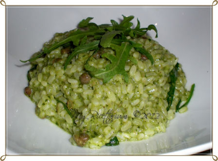 Risotto con pesto di rucola e capperi