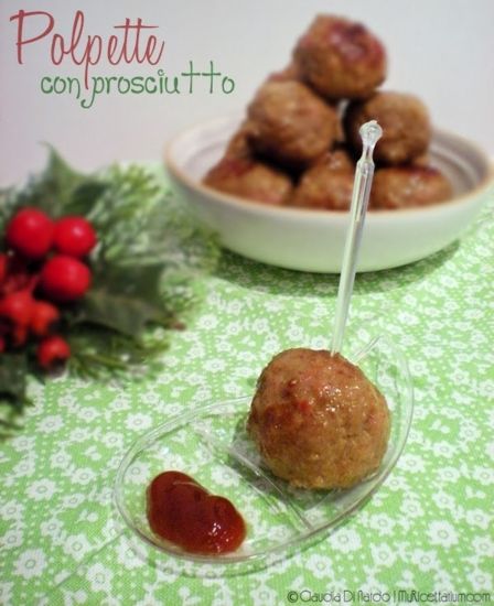 Polpette con prosciutto e salsa barbecue