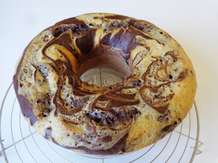 Ciambella al burro di arachidi con cacao nel fornetto Versilia