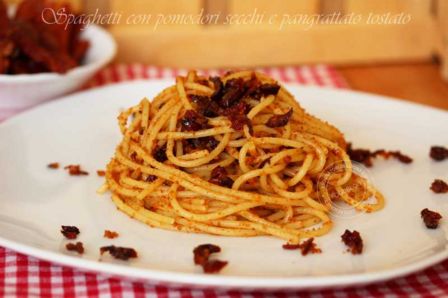 VERMICELLI CON POMODORI SECCHI E PANGRATTATO TOSTATO