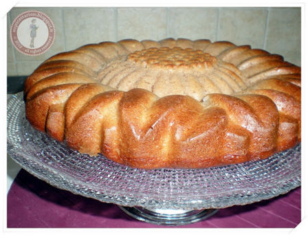 Torta al cocco con cacao, caprino e banana