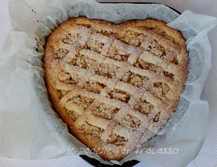 CROSTATA ALLE MELE COTOGNE SCIROPPATE