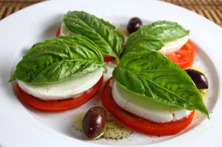 Una ricetta per lenire l’arsura: la caprese!