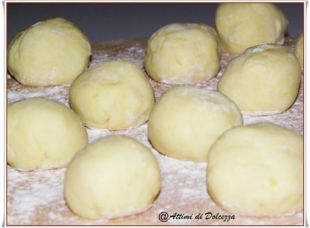 GNOCCHI DI PATATE RIPIENI