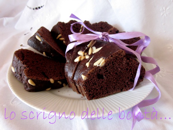TORTA AL CACAO E CASTAGNE