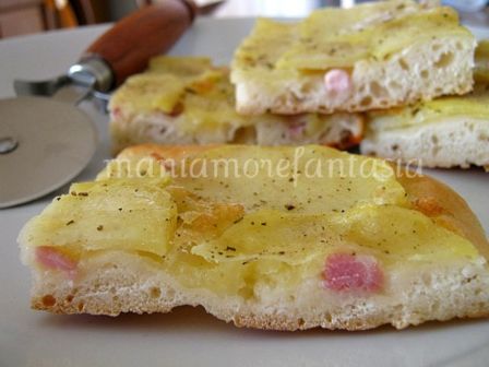 Pizza con le patate rimessa in… forno!