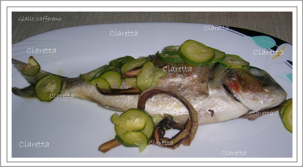 Orata al cartoccio con radicchio e zucchine