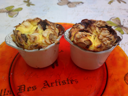 Sweet baked ricottas with chocolate and almonds