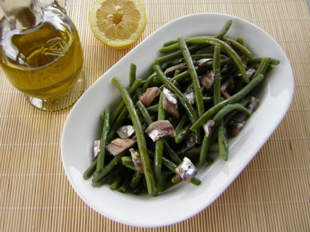 Fagiolini al limone con acciughe