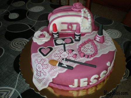 Torta di compleanno: beauty e trucchi
