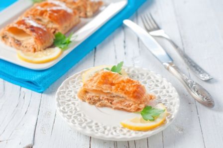 Torta salata con salmone e zucchine