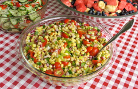 Insalata di tonno pomodori e mais