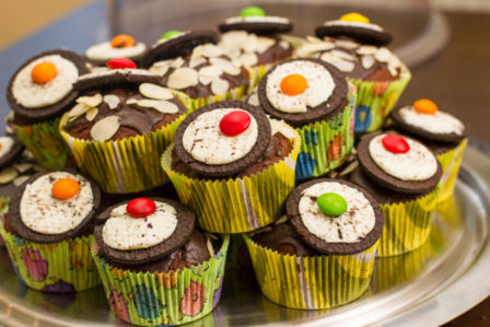 Muffin al cioccolato e oreo