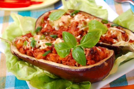 Melanzane ripiene di carne al forno