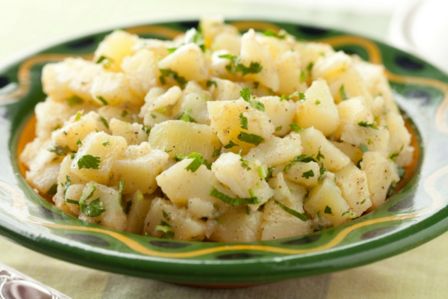 Insalata di patate lesse e pomodori secchi