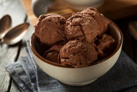 Gelato di nutella con gelatiera