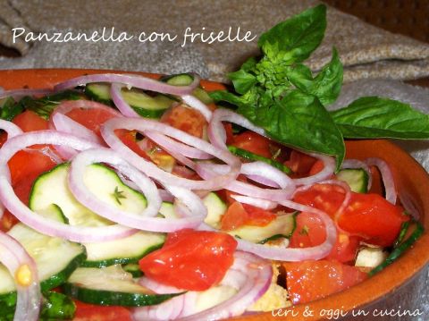 Uf che caldo!... e io preparo una fresca panzanella con le friselle.
