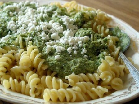 Fusilli con crema di broccoli e ricotta