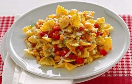 Farfalle con ragu di verdure al profumo di finocchio