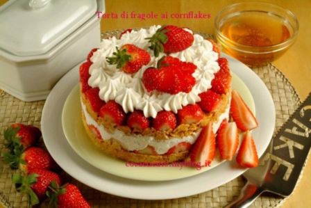 Torta di fragole ai cornflakes