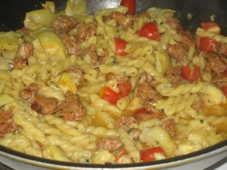 Fusilli salsiccia e carciofi