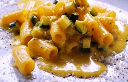 La pasta alla carbonara leggera (primaverile  con zucchina)