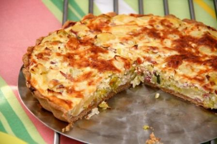 Torta salata con carciofi