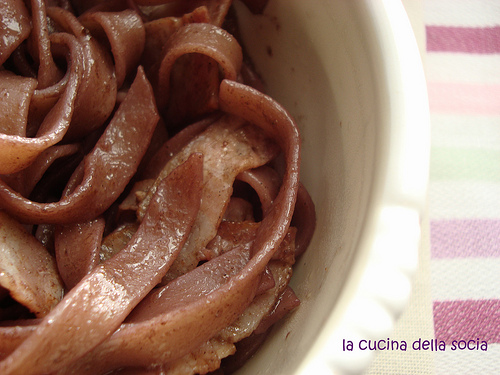 Tagliatelle Curry, Pancetta e Vino rosso