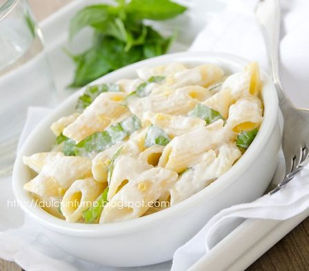 Pasta con Salsa al Basilico