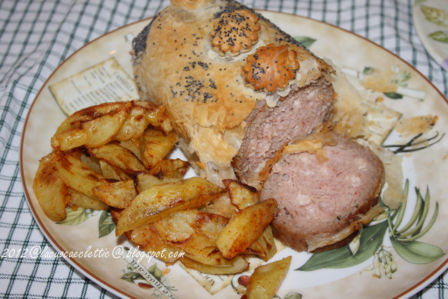 Polpettone in crosta e patate alla paprica