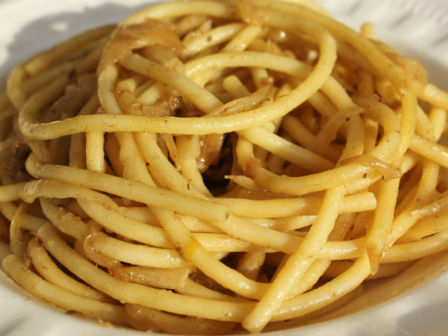 Una marea di ricette per il menú di Pasqua: bigoli in salsa, la ricetta originale.