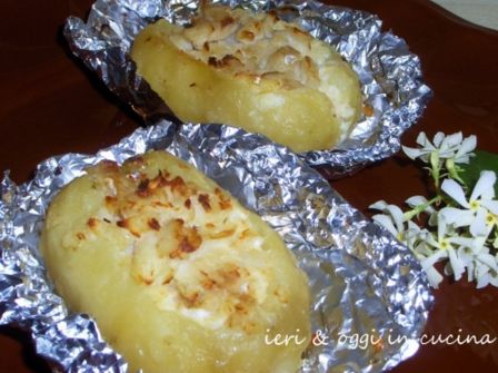 Patate farcite al forno