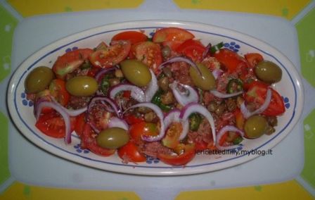 insalata estiva di pomodorini