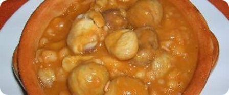 Lo peulà un primo piatto a base di grano perlato e castagne, con l’aggiunta di maiale e fagioli