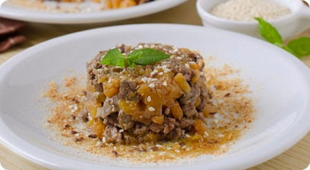 Tortini di manzo alla zucca, zenzero e taleggio.