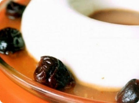 Budino brasiliano (manjar branco), dolce tipico della cucina brasiliana.