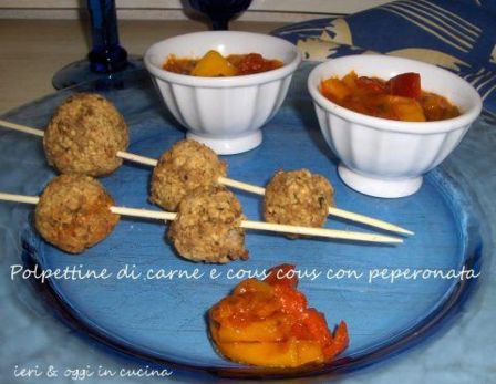 Polpettine di cous cous e carne al forno con peperonata