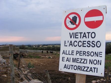 Avanza la trivella nei luoghi di Montalbano, ma la Soprintendenza blocca tutto