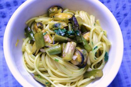 Ricette afrodisiache: linguine cozze e asparagi