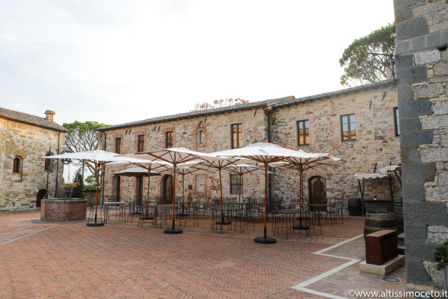 Castel Monastero Resort & Spa Toscana – Castelnuovo Berardenga (SI) – GM Graziella Arba