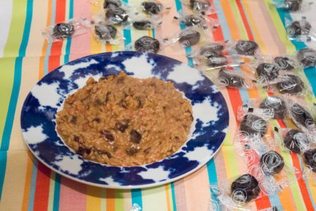 Risotto prugne california, pancetta e caprino