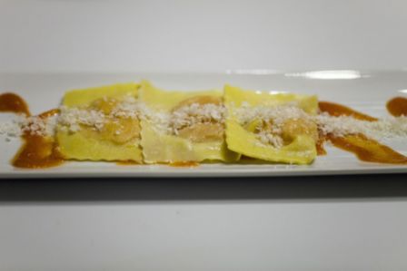 Tortelli gialli con il soffritto