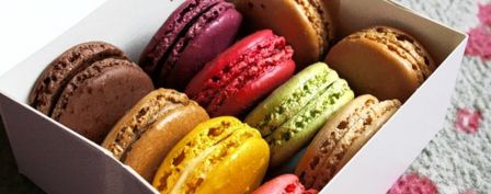 Il feisbucchismo dei Macarons passa per Ladurée Dolce, venite a leggere