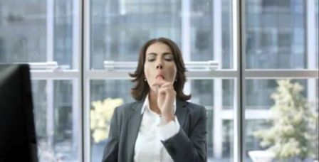 Italia, unico paese in cui le molestie sessuali femminili vanno in prima serata, altrochè Banana Republic