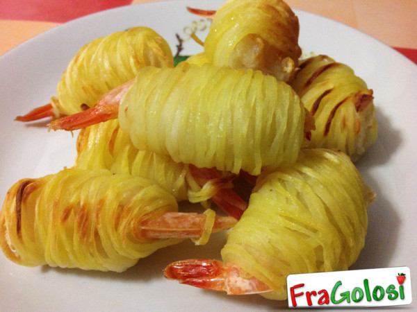 GAMBERETTI AVVOLTI IN FILI DI PATATE