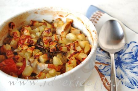 Ricetta Zuppa di latterini e totani con patate croccanti