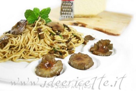 Ricetta Taglierini alla carbonara di funghi pioppini e Castelmagno d’Alpeggio