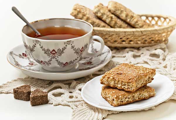 Afternoon tea: istruzioni per un the ‘a prova di regina’