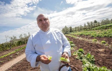 Spiegare a chi non è pugliese perché l’osteria di Pietro Zito è un monumento da visitare