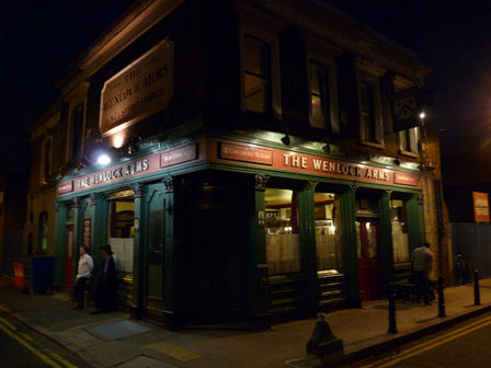 Dove bere birra a Londra se William e Kate non vi hanno invitato al matrimonio del secolo